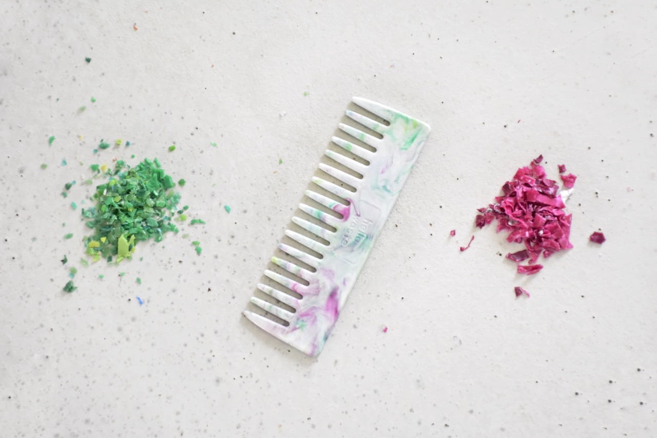 Peigne en plastique recyclé – Image 6