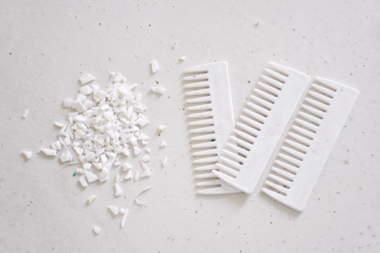 Peigne en plastique recyclé – Image 8