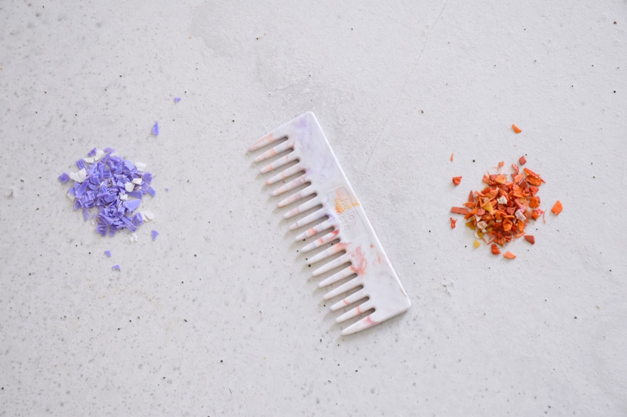 Peigne en plastique recyclé – Image 10
