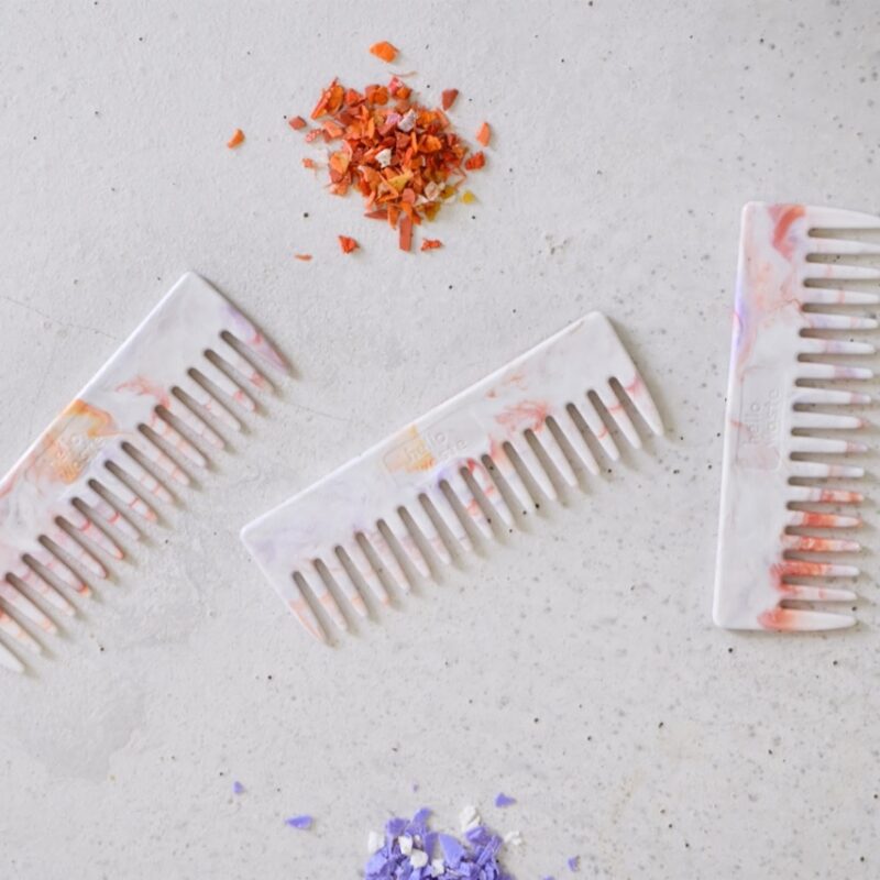 Peigne en plastique recyclé