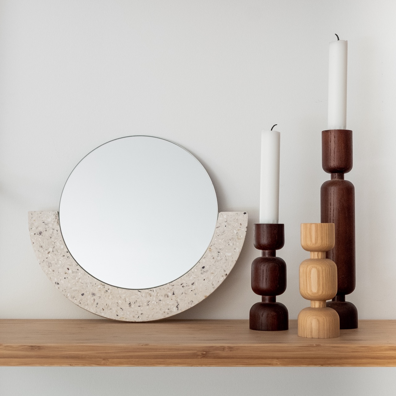 Miroir Demi-lune en coquillages revalorisés – Image 24