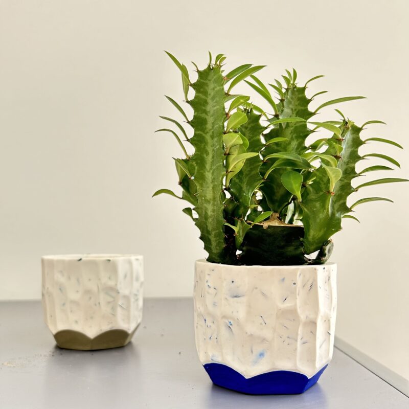 Grand cache-pot en plastique recyclé