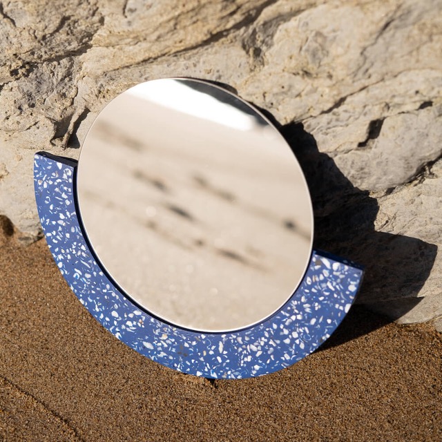 Miroir Demi-lune en coquillages revalorisés – Image 5