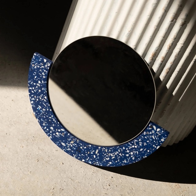 Miroir Demi-lune en coquillages revalorisés – Image 7