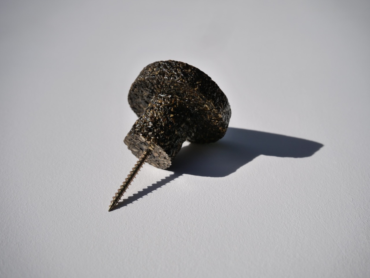 Patère murale en algues recyclées – Image 2