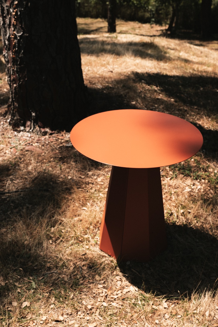 Mange-debout Itsaso en acier recyclé Ø 80 cm – Image 4