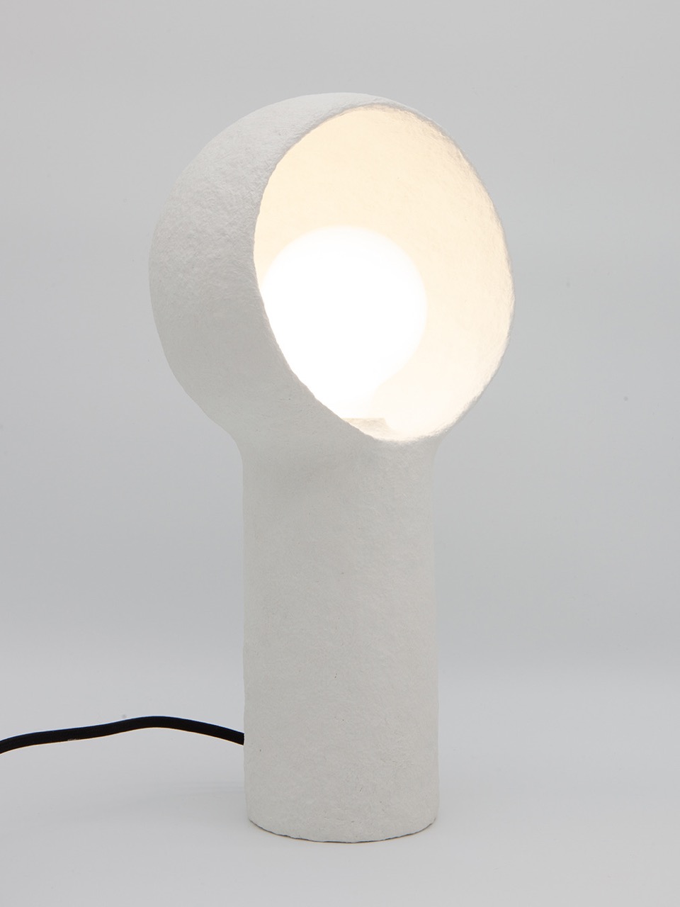 Lampe à poser Capuche recyclée 02